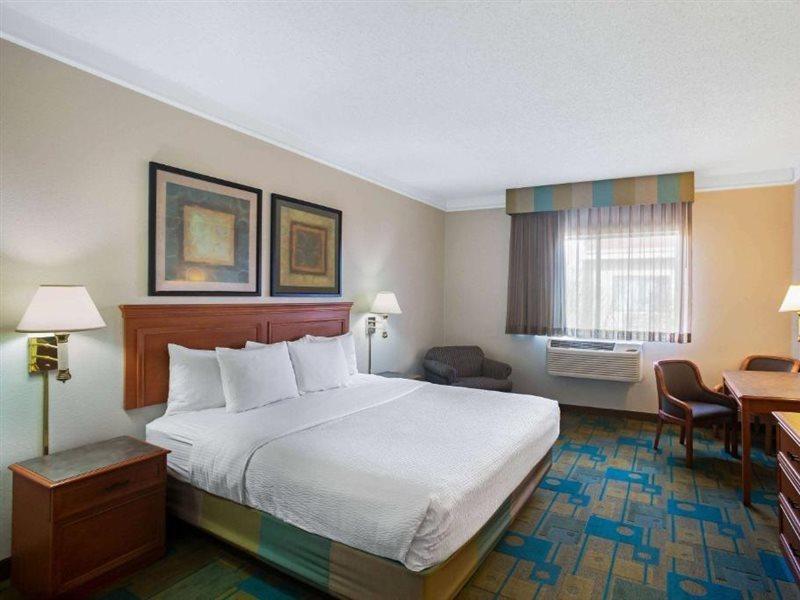 La Quinta By Wyndham Round Rock North Hotell Exteriör bild